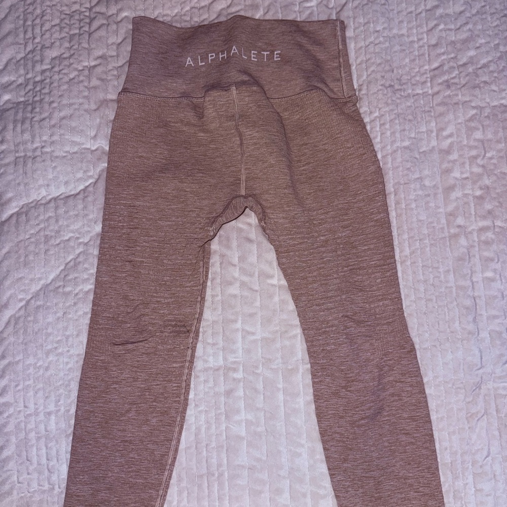 Alphalete leggings